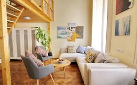Hip Apartment At The Museum